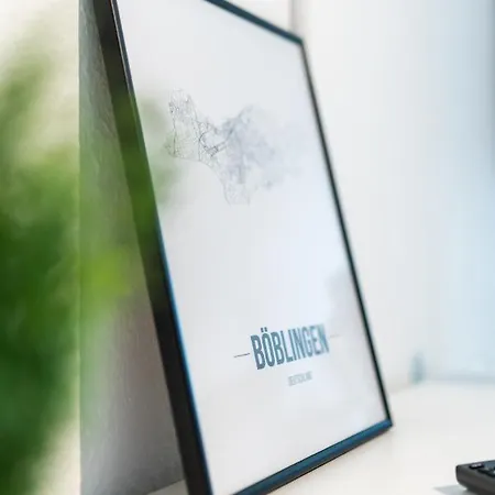 Mercedes I Stuttgart I Kitchen I Office I Parkplatz